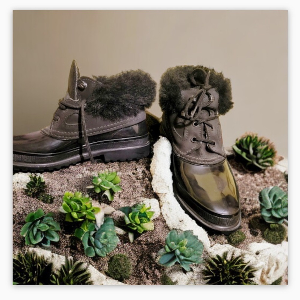 Baffin Black Waterproof Winter Snow
Boots Fur Trim Duck Boots Size 7 EUC - Picture 4 of 13